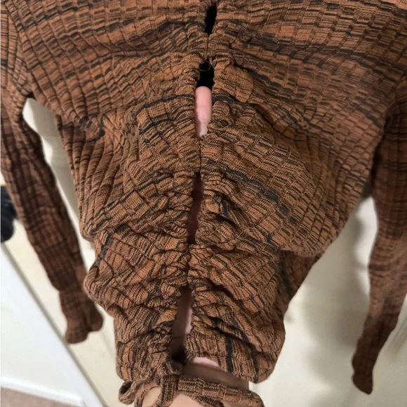 Zara Brown Ruched Cropped Long Sleeve Top | Size S - Picture 5 of 12